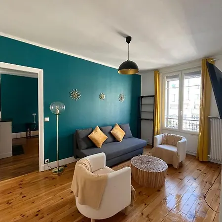 Apartment Eiffel Flats Paris